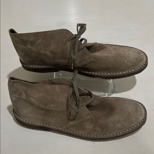 NWOT J. Crew classic desert boots in tan suede. Men’s 13. Made in Italy. Sharp!